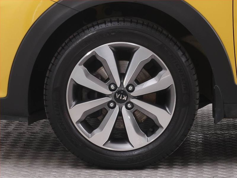 Kia Stonic (2021) Exclusive 1.2 DPI, Serv.kniha - fotka 14 z 19