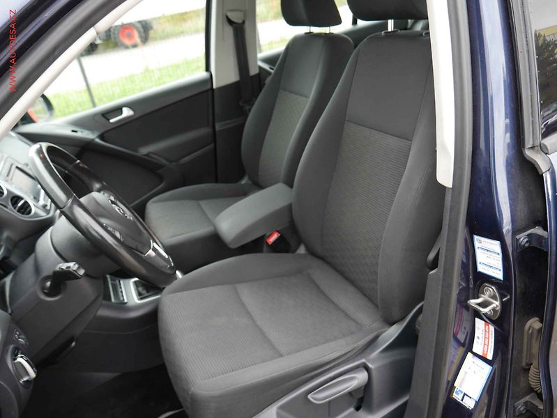 Volkswagen Tiguan (2013) 2.0 TDI, ČR, STK10/28 - fotka 9 z 15