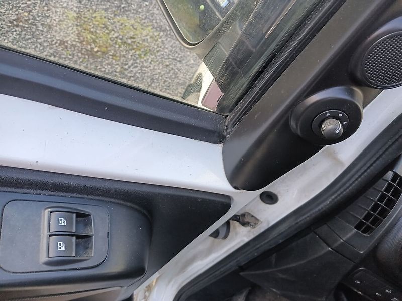 Peugeot Bipper 1.4i - fotka 10 z 17