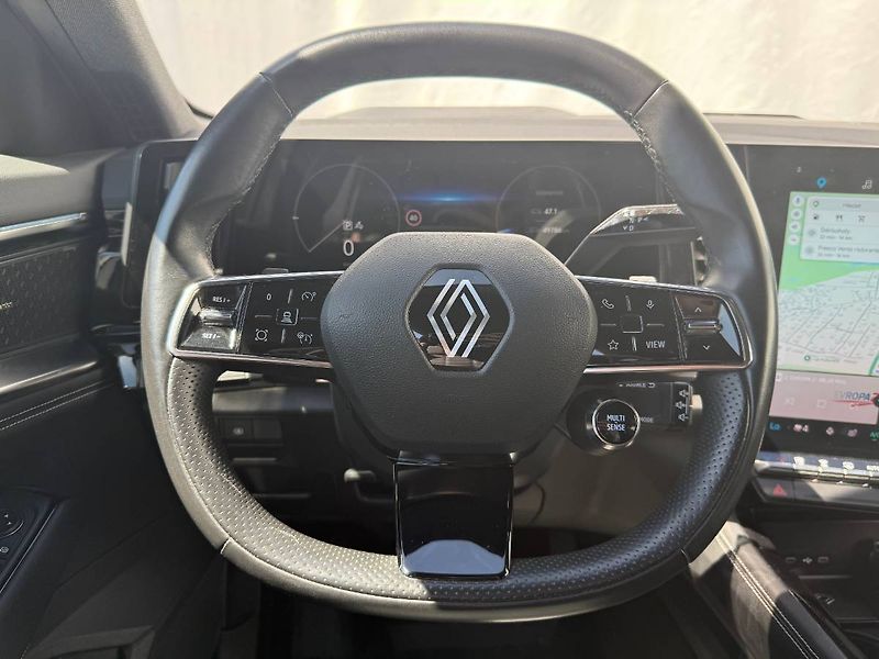 Renault Austral (2023) 1.3 TCE 116 kW Iconic - fotka 10 z 26