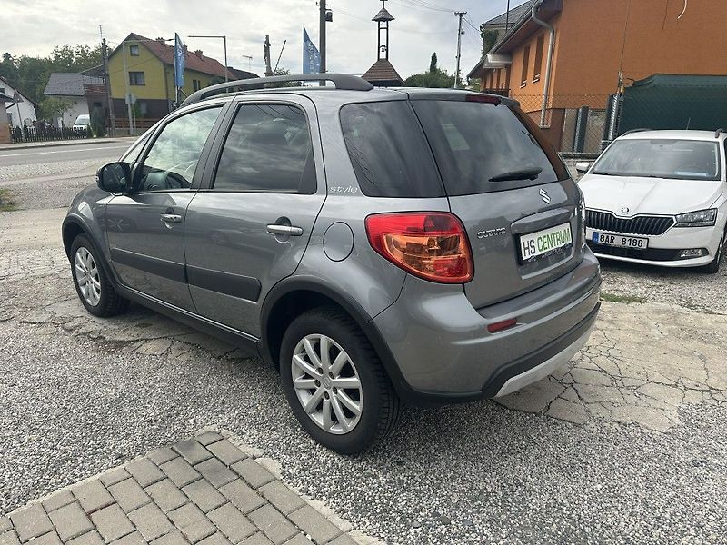 Suzuki SX4 Style 1.6i 88kW  serviska - fotka 6 z 24