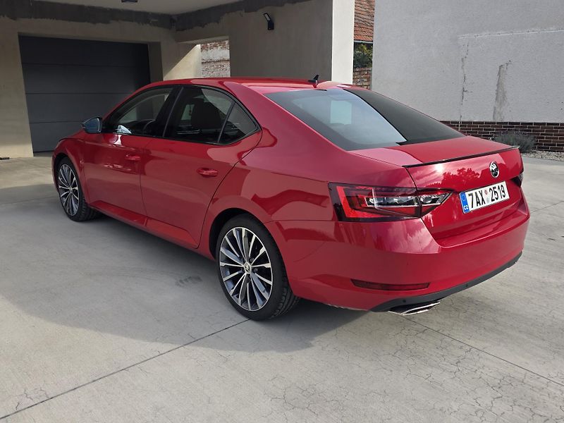 Škoda Superb (2018) L&K DSG | DCC | Odpočet - fotka 7 z 18