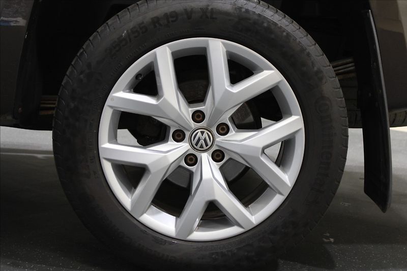 Volkswagen Amarok 3,0 TDI V6 4x4 CZ 1.majitel - fotka 32 z 33