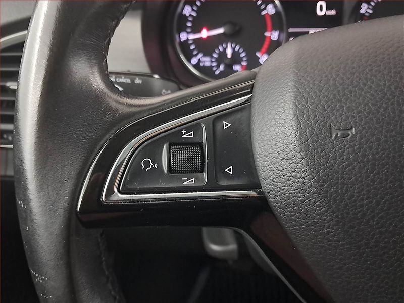 Škoda Fabia (2017) 1.2 TSI, Bi-Xenony, Tempomat - fotka 16 z 18