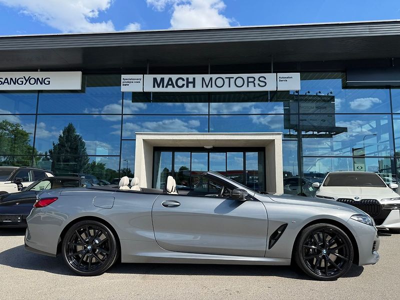 BMW Řada 8 M850i xDrive Cabrio 2025/09 - fotka 5 z 24