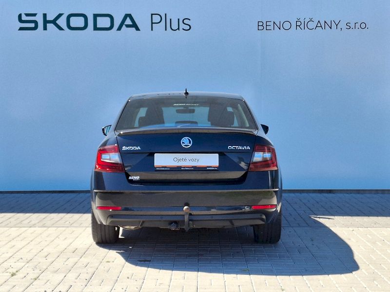 Škoda Octavia (2019) Ambition Plus Extra 1,5TSi 110 - fotka 12 z 35