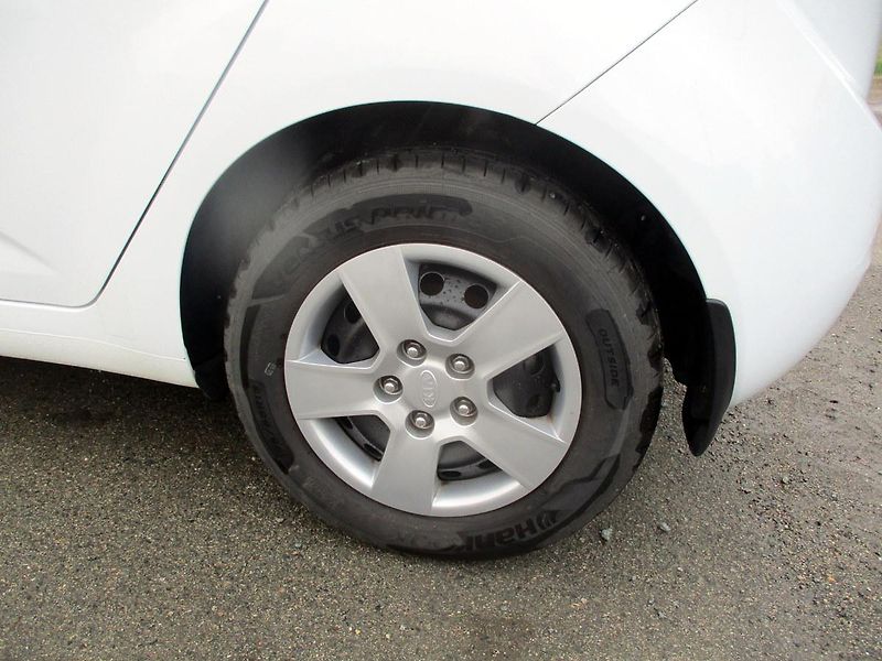 Kia Venga 1.6i 91kW AUTOMAT*NAVI*VÝHŘEV - fotka 42 z 50