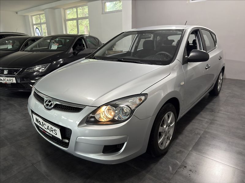 Hyundai i30 1,4   CVVT 95.000KM KLIMA - fotka 3 z 25