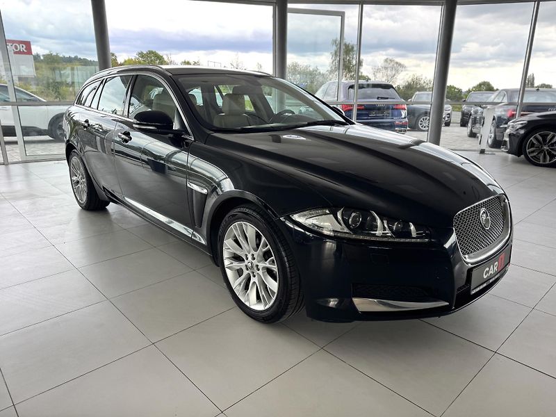 Jaguar XF 2,2d 147kW*AUT*Navi*Kamera - fotka 4 z 34