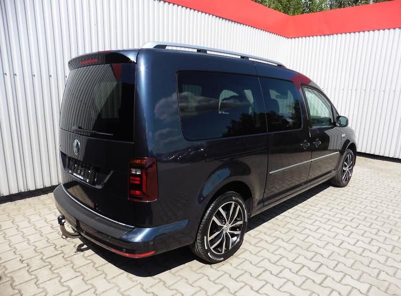 Volkswagen Caddy Maxi 1,4 TSI DSG Highline 7.mí - fotka 5 z 13