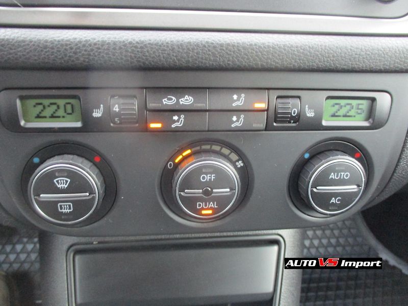 Volkswagen Tiguan 1.4TSi 4x4 NEZ.TOPENÍ*N.ROZVOD - fotka 18 z 45