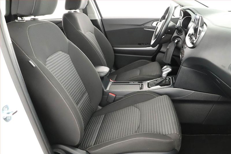 Kia Ceed (2024) Top 1.5 T-GDI - fotka 7 z 17