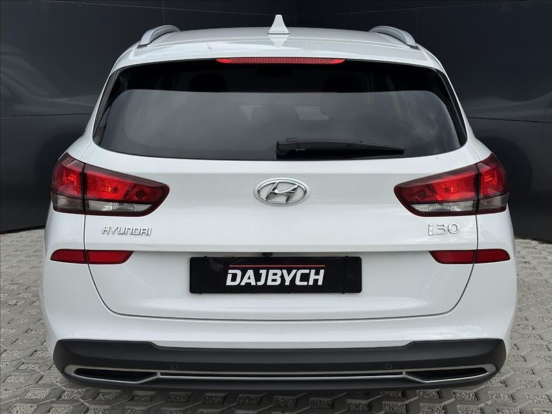 Hyundai i30 1,6 CRDI Smart ČR DPH - fotka 8 z 31