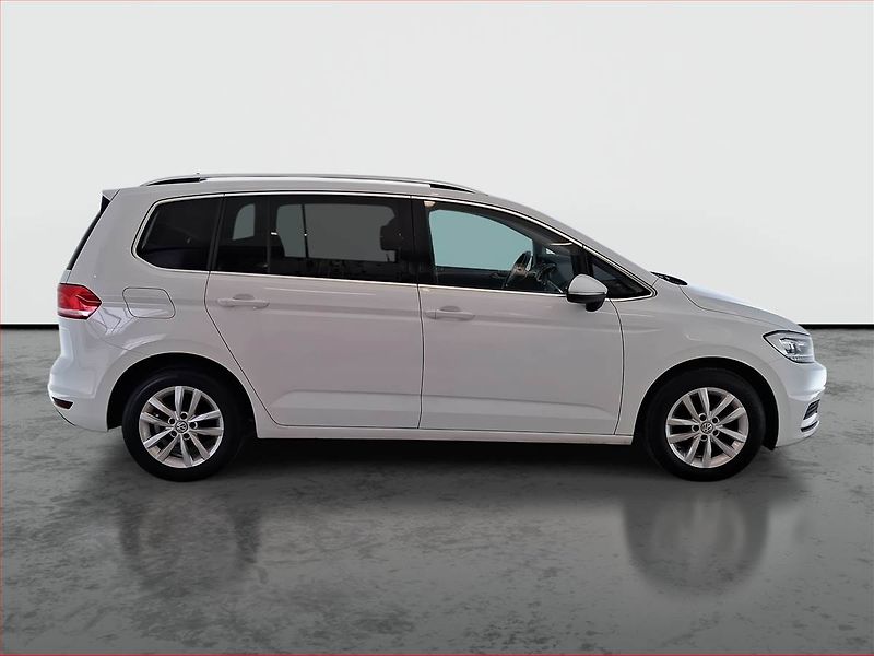 Volkswagen Touran (2018) Comfortline 2.0 TDI, ČR,1.maj - fotka 6 z 22