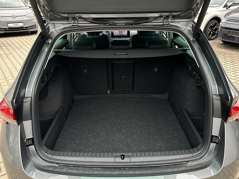 Škoda Octavia Combi 1,5 TSI 110kW DSG - fotka 15 z 24