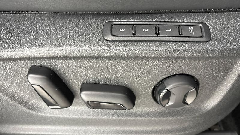 Škoda Kodiaq 2.0 TDI DSG 4x4 L&K - fotka 23 z 33