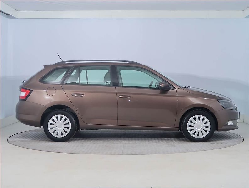 Škoda Fabia (2017) 1.0 TSI, Tempomat - fotka 6 z 15