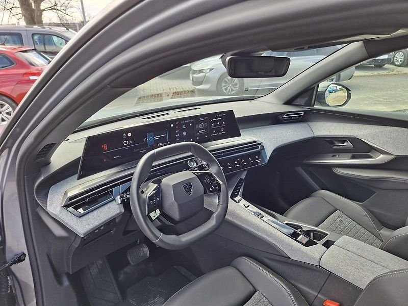 Peugeot 3008 ALLURE HYBRID 145k e-DCS6 - fotka 13 z 29