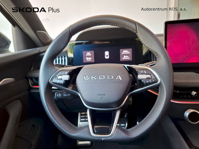 Škoda Superb (2025) SPORTLINE 4X4  A7A - fotka 5 z 28