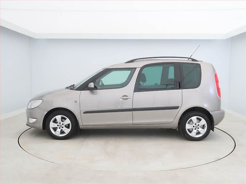 Škoda Roomster (2010) Elegance 1.2 TSI, Tempomat - fotka 3 z 16