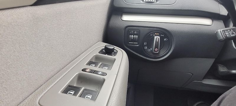 Seat Alhambra (2015) 2,0TDi 130kW Style - fotka 29 z 42