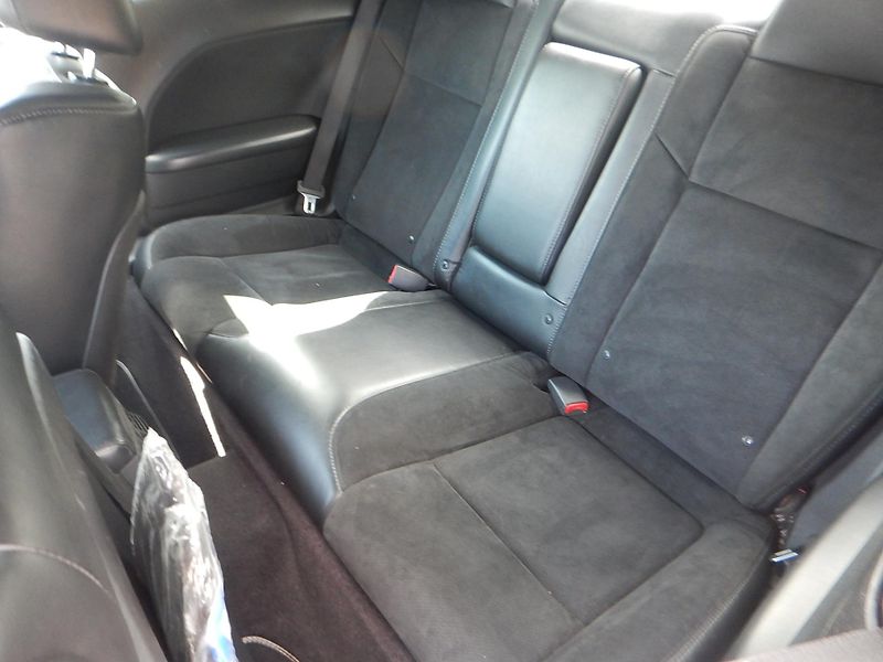 Dodge Challenger 3.6i, AUTOMAT, LPG - fotka 10 z 23