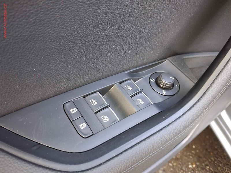 Škoda Superb (2019) 2.0 TSi 4x4, 2.maj,ČR, DSG - fotka 13 z 22