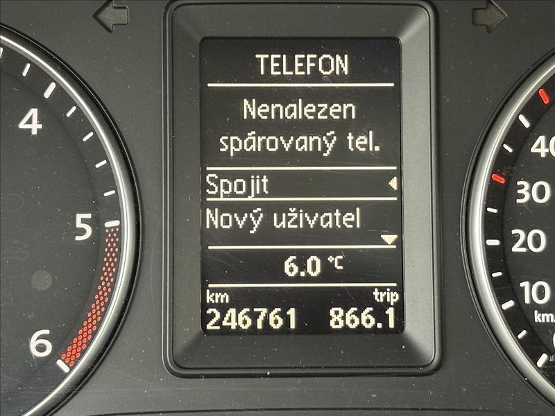 Volkswagen Touran 2,0 TDi 103kW Xen,Pano,Nez.top - fotka 19 z 42