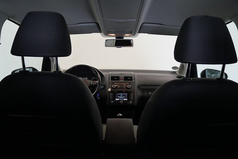 Volkswagen Touran - fotka 26 z 26