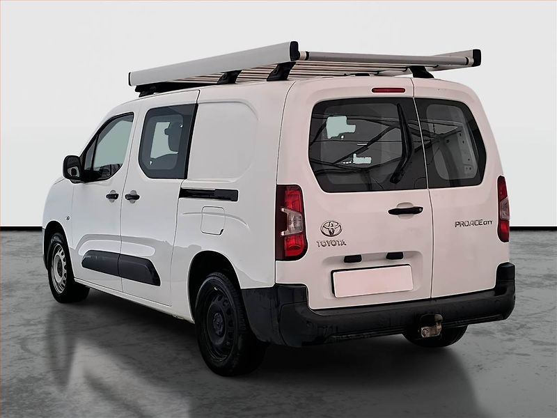 Toyota ProAce City (2022) Maxi 1.5 D-4D, 5Míst, ČR, 1Maj - fotka 4 z 17