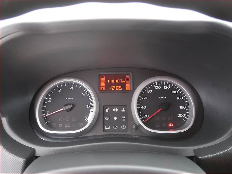 Dacia Duster (2013) 1.5 dCi, Park. senzory - fotka 9 z 12