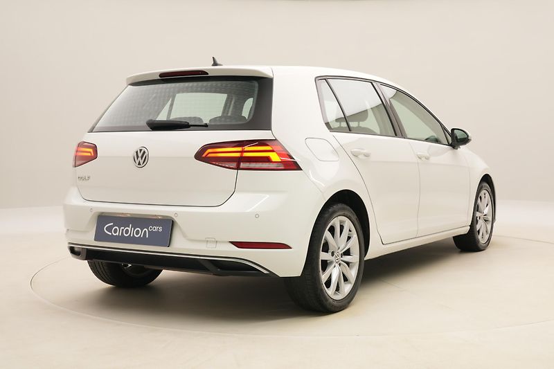 Volkswagen Golf 1.6TDI 85kW CZ - fotka 12 z 45