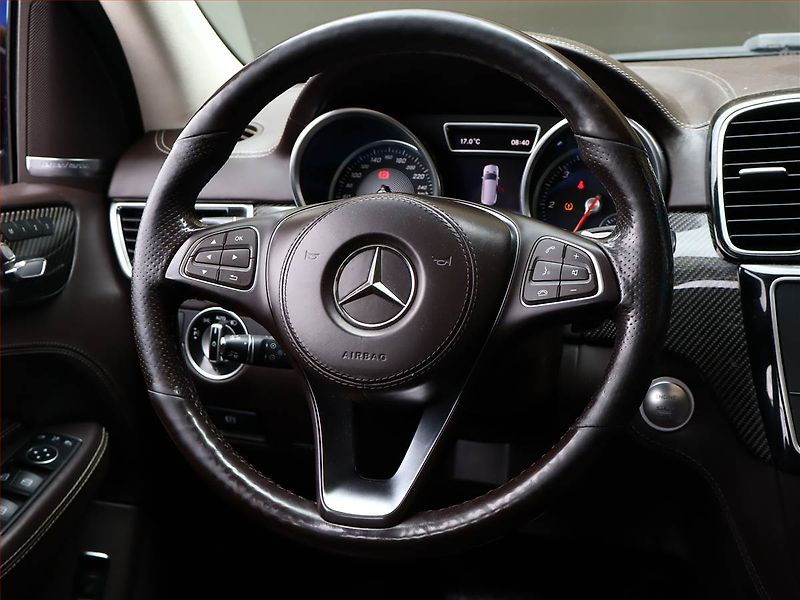 Mercedes-Benz GLS (2017) 350 d 4MATIC - fotka 14 z 27