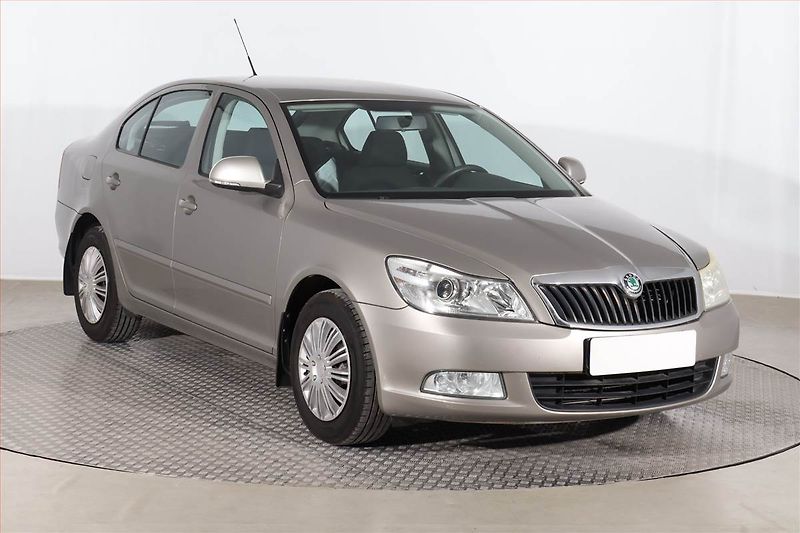 Škoda Octavia (2009) 1.9 TDI, Serv.kniha, nová STK - fotografie inzerátu