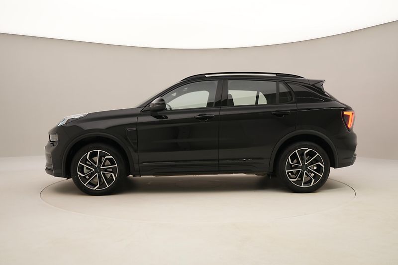 Lynk & Co 01 (2025) CORE PHEV AUT CZ 1.maj - fotka 8 z 96