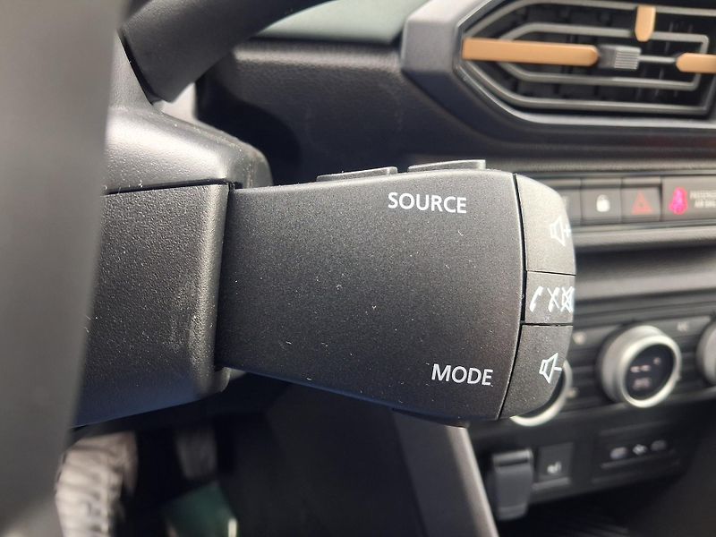Dacia Sandero (2026) Stepway Extreme Eco-G 120 - fotka 15 z 37