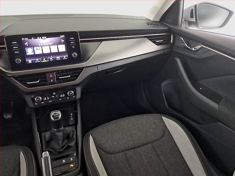 Škoda Scala (2023) Style 1.0 TSI, Serv.kniha - fotka 8 z 17