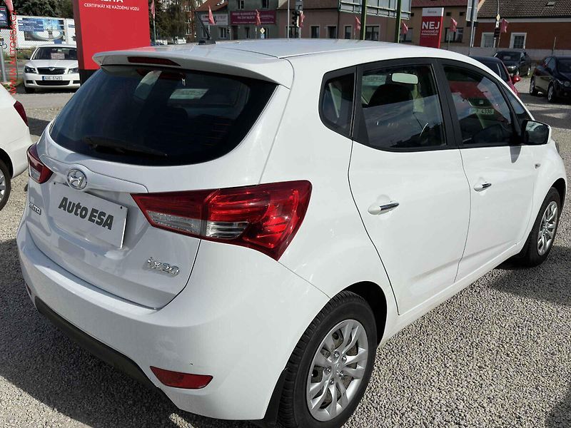 Hyundai ix20 (2017) 1.4i, 1.maj,ČR, Klima - fotka 4 z 19