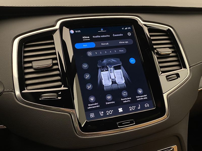 Volvo XC90 B5 AWD BRIGHT PLUS AUT CZ - fotka 40 z 63
