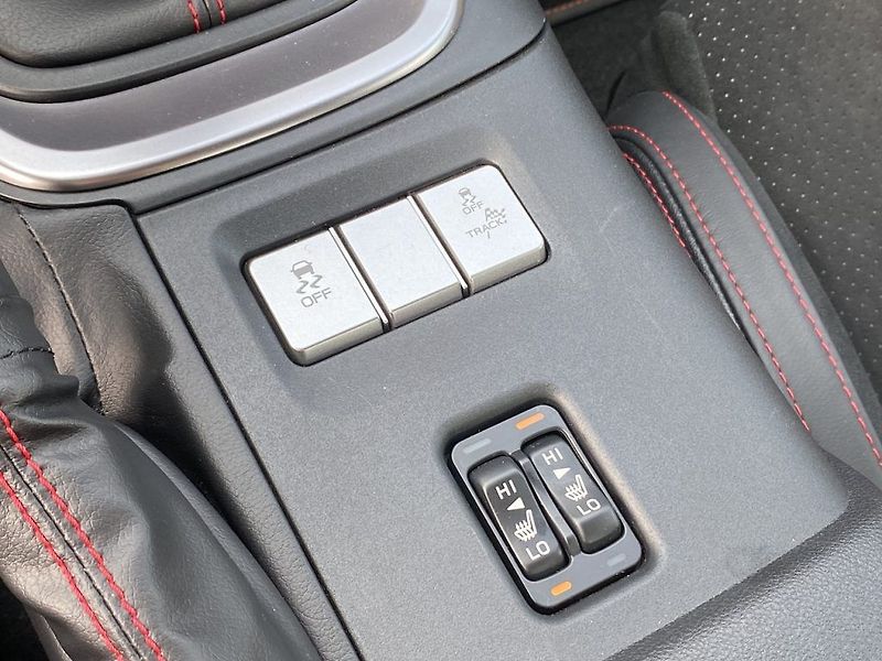 Subaru BRZ 2.4i, ČR, Limited, manual - fotka 21 z 25