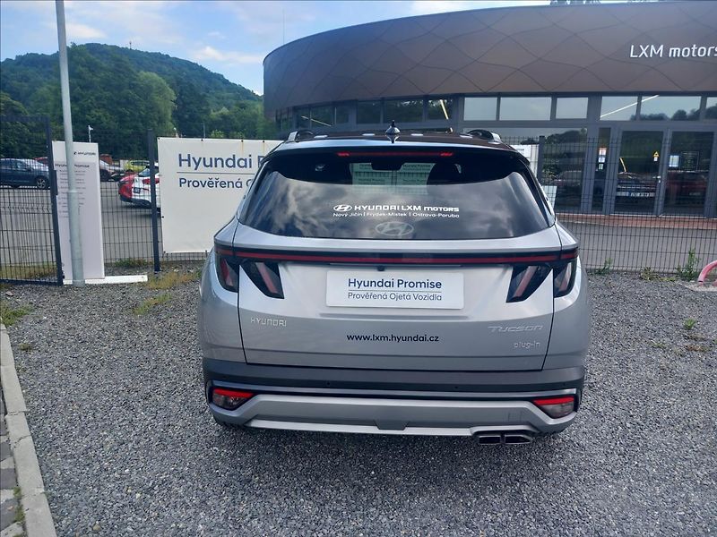 Hyundai Tucson 1,6 T-GDi PH AT 4WD PREMIUM - fotka 7 z 25