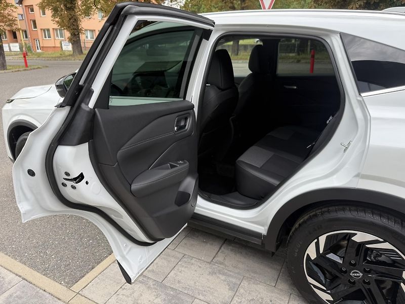 Nissan Qashqai (2026) 1.3 DIG-T 4WD N-CONNECTA + CP - fotka 18 z 25
