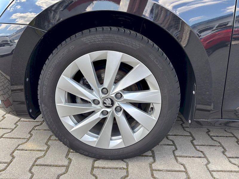 Škoda Octavia (2025) M-HEV  Top Selection 1.5 TSI D - fotka 6 z 29