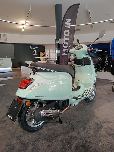 Vespa Primavera 125 3V ABS (2025) E5+ Verde Amabile - fotka 12 z 16