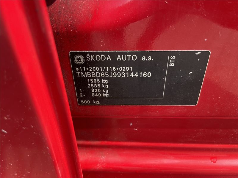 Škoda Fabia 1,6 i 77kw Sportline Klimatron - fotka 22 z 40