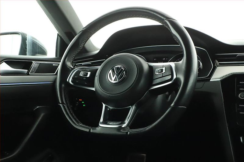 Volkswagen Arteon (2019) R-line 2.0 TDI - fotka 8 z 20