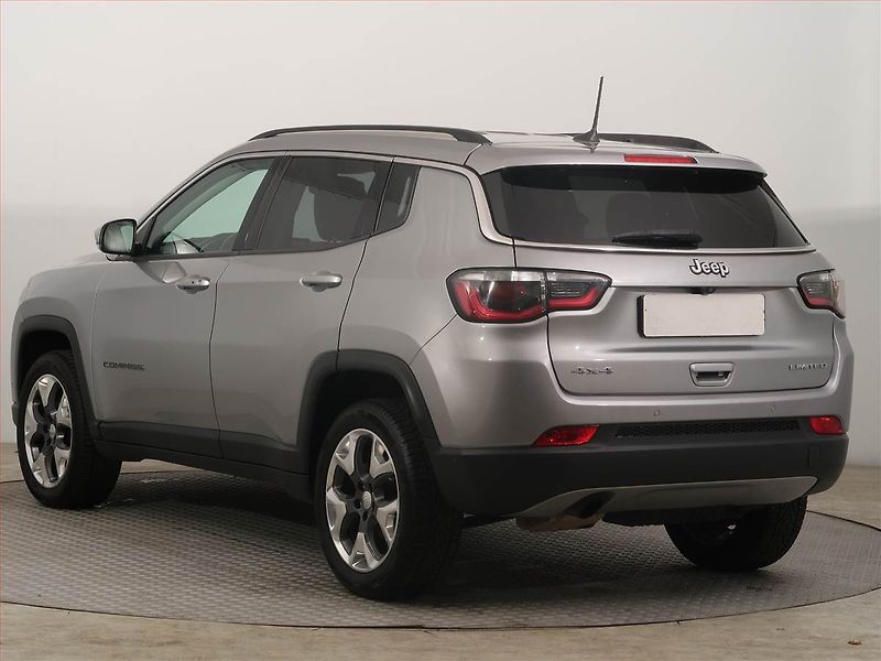 Jeep Compass (2020) 2.0 MultiJet, 4X4, Serv.kniha - fotka 4 z 16