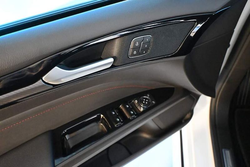 Ford Mondeo (2021) 2.0 ST-LINE 140 KW LED ACC 8AT - fotka 15 z 38