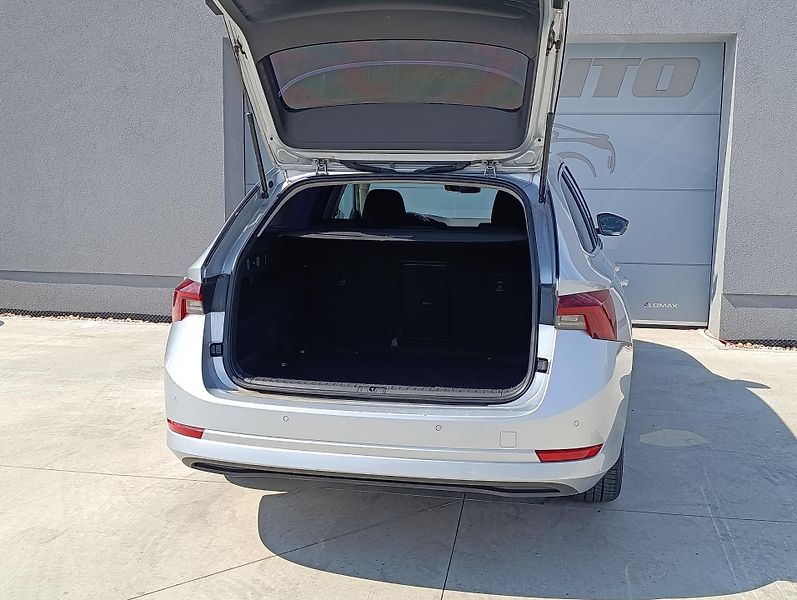 Škoda Octavia 2.0TDi 110kW DSG STYLE ČR - fotka 9 z 27