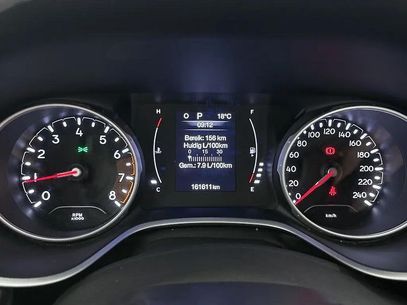 Jeep Compass 1.3T Aut. 110kW Longitude TZ  - fotka 5 z 13